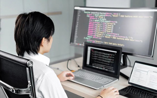随州 api php源码,下载的php源码怎么运行呢？
